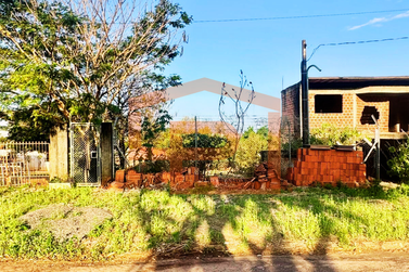 Terreno &agrave; venda - 435m&sup2; - Zona IV