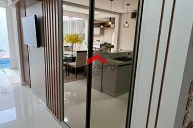 Sobrado &agrave; venda - 196m&sup2; - Jardim Floren&ccedil;a