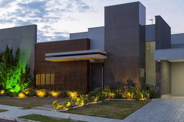 Casa &agrave; venda - 390m&sup2; - Zona I