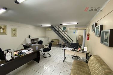 Sal&atilde;o Comercial &agrave; venda - 84m&sup2; - Zona I