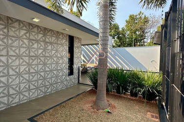 Casa &agrave; venda - 297m&sup2; - Rua Saldanha da Gama