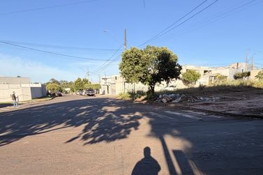 Terreno &agrave; venda - 301m&sup2; - Jardim Colorado