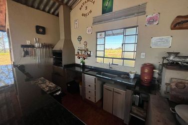 Ch&aacute;cara &agrave; venda - 