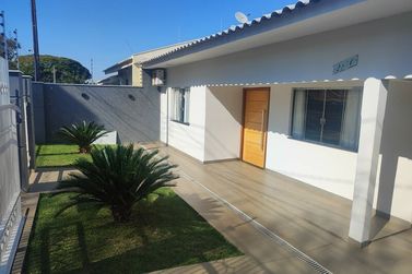 Casa &agrave; venda - 213m&sup2; - JARDIM INDAIA