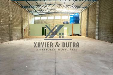 Sal&atilde;o Comercial para alugar - 640m&sup2; - Zona Armaz&eacute;m