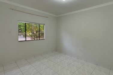Casa para alugar - 188m&sup2; - ZONA VI
