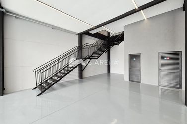 Sala Comercial &agrave; venda - 550m&sup2; - VILA BECKER