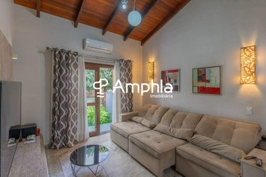 Casa &agrave; venda - 266m&sup2; - Regi&atilde;o do Lago
