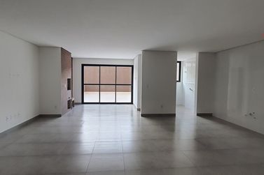 Apartamento &agrave; venda - 111m&sup2; - Zona I