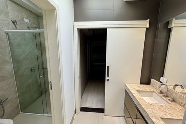 Casa &agrave; venda - 230m&sup2; - Condom&iacute;nio Royal Garden