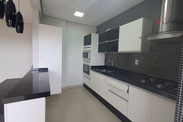 Apartamento &agrave; venda - 86m&sup2; - Zona I-a