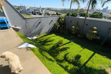 Casa &agrave; venda - 138m&sup2; - Jardim Azal&eacute;ia