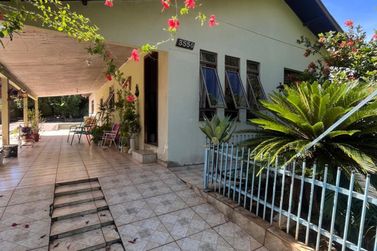 Casa &agrave; venda - 525m&sup2; - Zona V