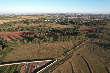 Terreno &agrave; venda - 20000m&sup2; - ESTRADA JURUPOCA