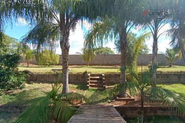 Fazenda &agrave; venda - 2500m&sup2; - Sa&iacute;da Para Serra dos Dourados