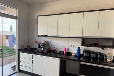 Casa &agrave; venda - 100m&sup2; - ZONA IV
