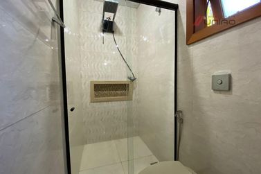 Casa &agrave; venda - 420m&sup2; - Zona I-a