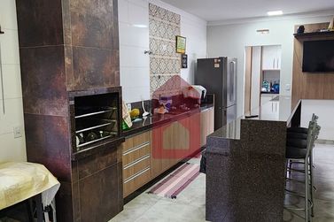 Casa &agrave; venda - 197m&sup2; - Jardim Yoshi