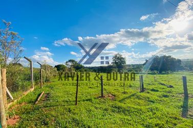 Ch&aacute;cara &agrave; venda - 20m&sup2; - Loteamento de Ch&aacute;caras - Menino Enzo