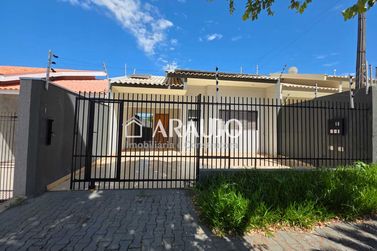 Casa &agrave; venda - 140m&sup2; - Jardim Imperial