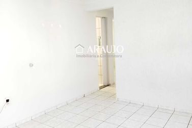 Apartamento &agrave; venda - 59m&sup2; - Zona III