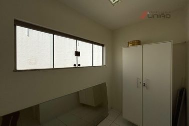 Sal&atilde;o Comercial &agrave; venda - 345m&sup2; - Zona I
