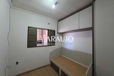 Casa &agrave; venda - 140m&sup2; - Jardim Imperial
