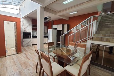 Casa &agrave; venda - 128m&sup2; - Jardim Santa Clara