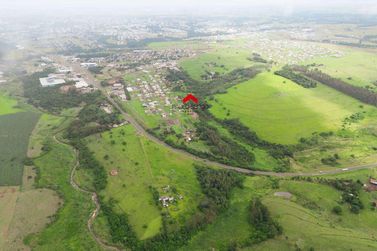 Ch&aacute;cara &agrave; venda - 43m&sup2; - Parque Industrial I