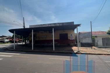 Sala Comercial &agrave; venda - 300m&sup2; - Zona V