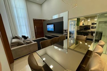 Casa &agrave; venda - 142m&sup2; - Jardim Primavera