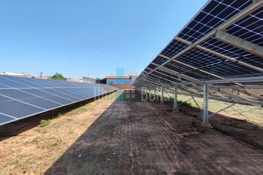 Terreno &agrave; venda - Jardim Cristal