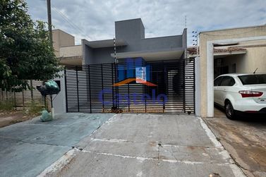 Casa &agrave; venda - 67m&sup2; - JARDIM ARAX&Aacute;