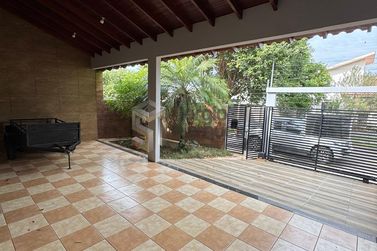 Casa &agrave; venda - 250m&sup2; - Jardim Bandeirantes