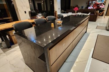 Casa &agrave; venda - 275m&sup2; - Condom&iacute;nio Royal Garden