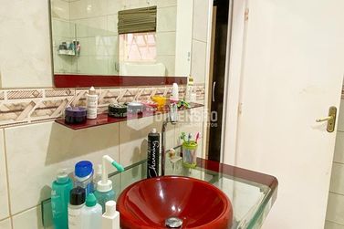 Casa &agrave; venda - 216m&sup2; - Jardim Belvedere