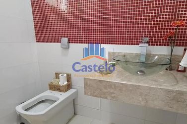 Casa &agrave; venda - 100m&sup2; - Parque Alto da Paran&aacute;