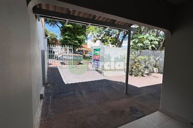 Casa &agrave; venda - 140m&sup2; - Jardim Igua&ccedil;u