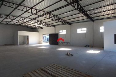 Sal&atilde;o Comercial &agrave; venda - 355m&sup2; - Zona V