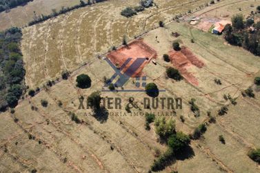 Ch&aacute;cara &agrave; venda - 20m&sup2; - Loteamento de Ch&aacute;caras - Menino Enzo