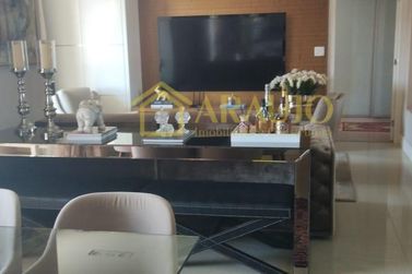 Apartamento &agrave; venda - 155m&sup2; - Zona I