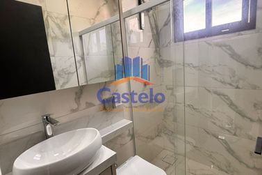 Casa &agrave; venda - 250m&sup2; - JARDIM BELVEDERE