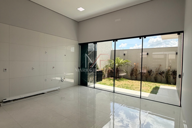 Casa &agrave; venda - 110m&sup2; - Jardim Cima