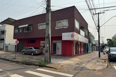 Sal&atilde;o Comercial &agrave; venda - 388m&sup2; - Zona VII