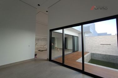 Casa &agrave; venda - 200m&sup2; - Parque Residencial Interlagos II