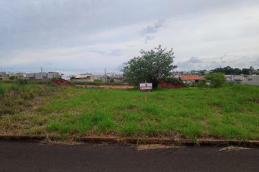 Terreno &agrave; venda - 209m&sup2; - Jardim Aeroporto