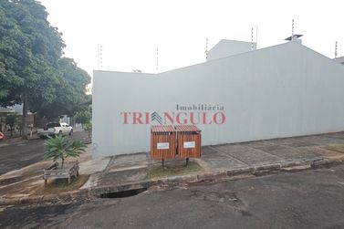 Casa &agrave; venda - 140m&sup2; - PARQUE BANDEIRANTES