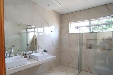 Casa &agrave; venda - 237m&sup2; - Jardim Oliveira