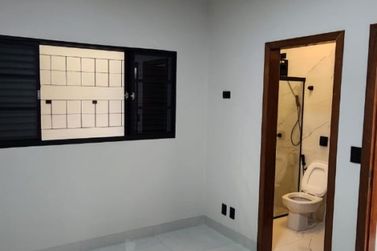 Casa &agrave; venda - 135m&sup2; - JARDIM KASKATA