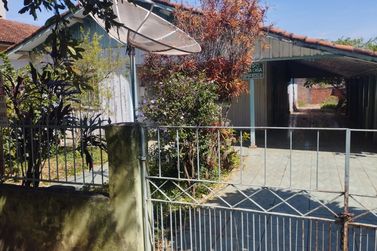 Casa &agrave; venda - 80m&sup2; - CENTRO